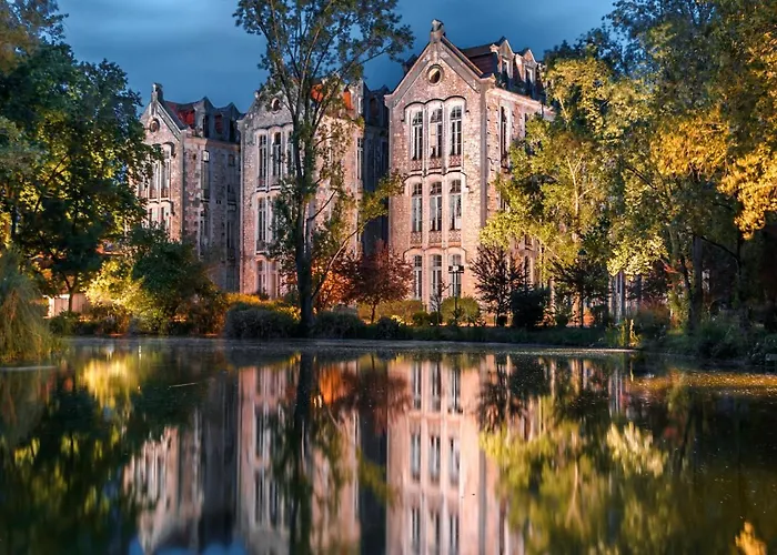 Casa Júlio Henriques *